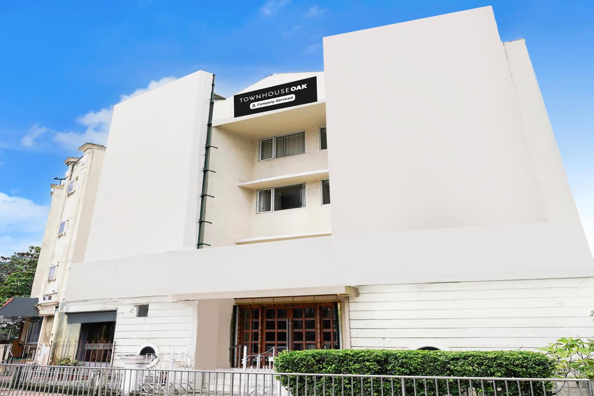 Super Townhouse Oak Vashi Hotel Turambhe Eksteriør billede