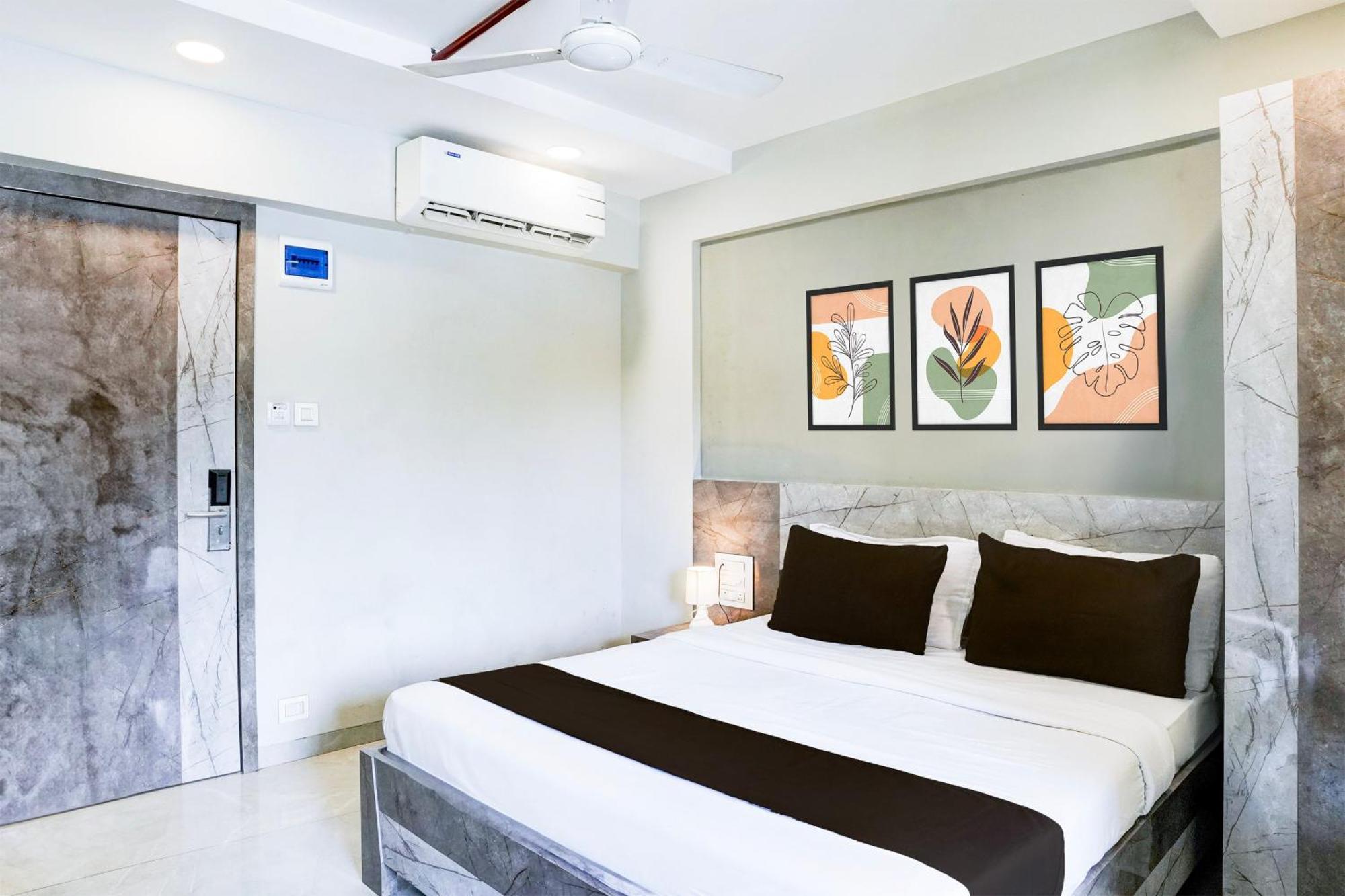 Super Townhouse Oak Vashi Hotel Turambhe Eksteriør billede