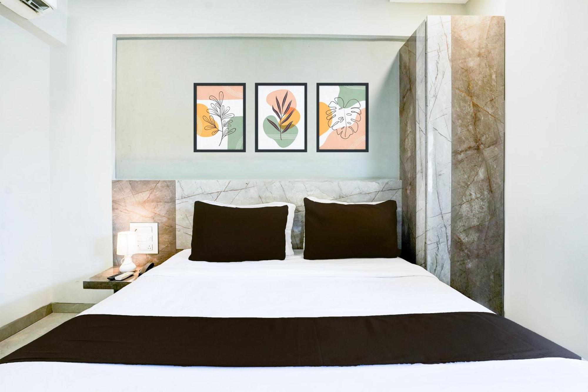 Super Townhouse Oak Vashi Hotel Turambhe Eksteriør billede